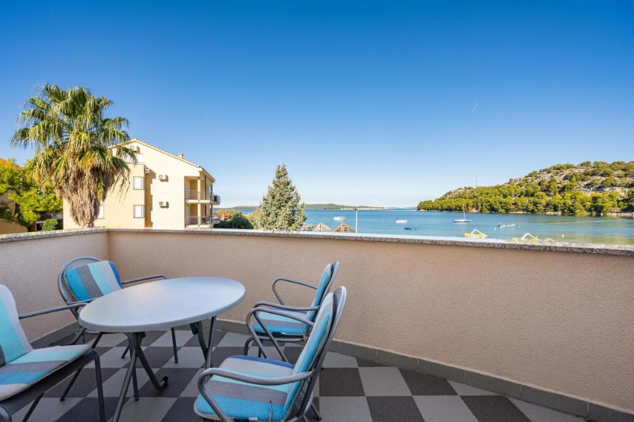 Villa Australia Zaboric Exteriör bild